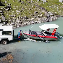 Forschungsboot der KU