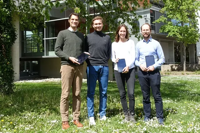 Das Team des Zukunftsbarometer mit Prof. Jens Hogreve